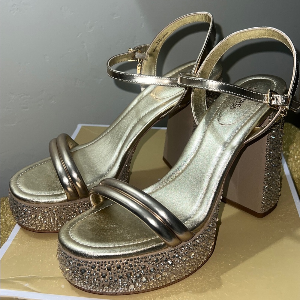 BNIB Michael Kors Laci Platform Heel Sandals